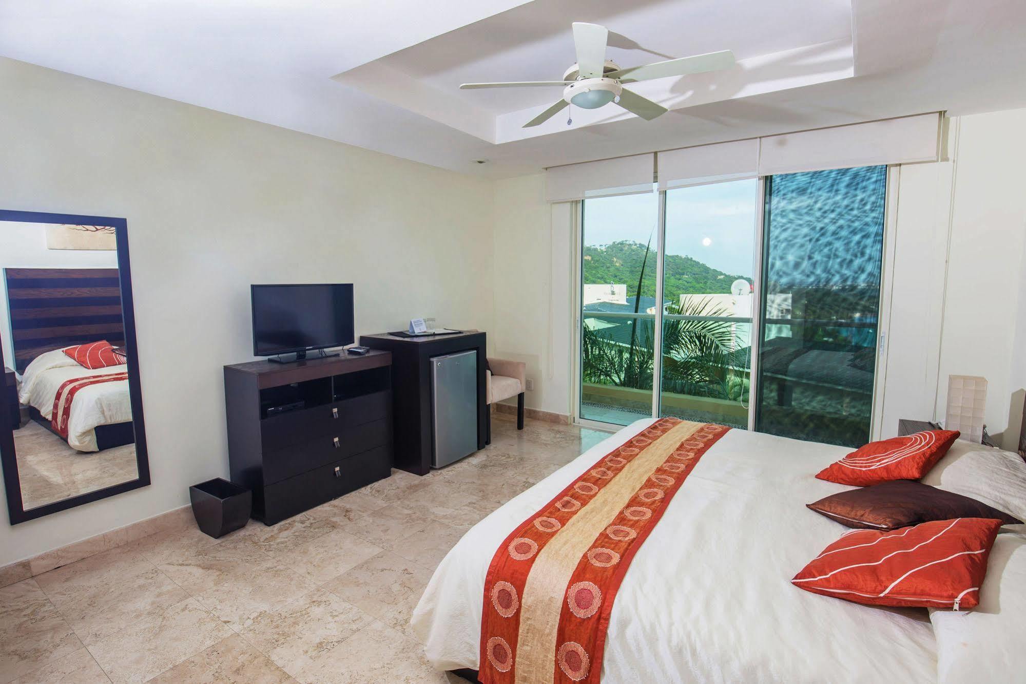 B Pichilingue Rooms & Beach Club Acapulco Exterior foto